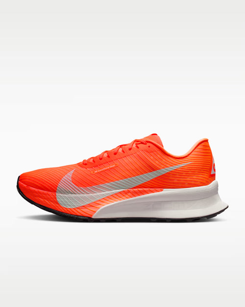 Nike ACG Ultrafly