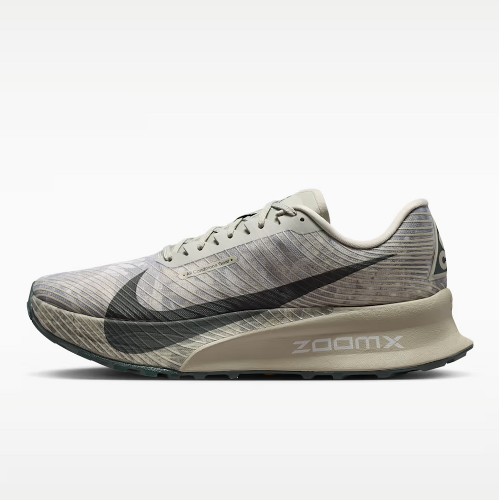 Nike ACG Ultrafly